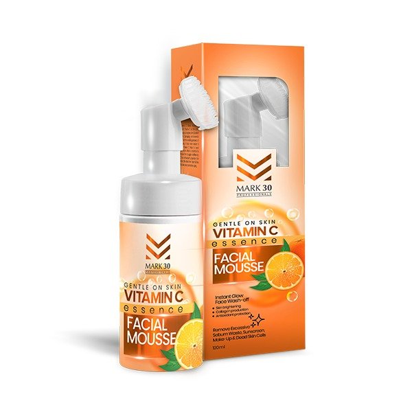 Mark 30 Vitamin C Üz Moussası qablaşdırması, məhsulun daxilindəki fırça ilə asan tətbiq edilməsi, dərini təmizləmə, parıltı vermə və yeniləmə funksiyalarını göstərir. Mousse, Vitamin C-infuzed olduğunu əks etdirən canlı narıncı rənglər ilə göstərilir.
